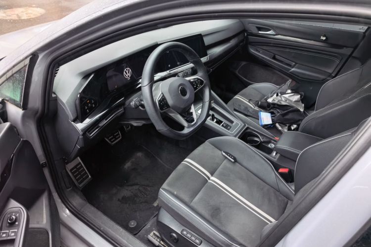 Volkswagen Golf 2021 car image #9