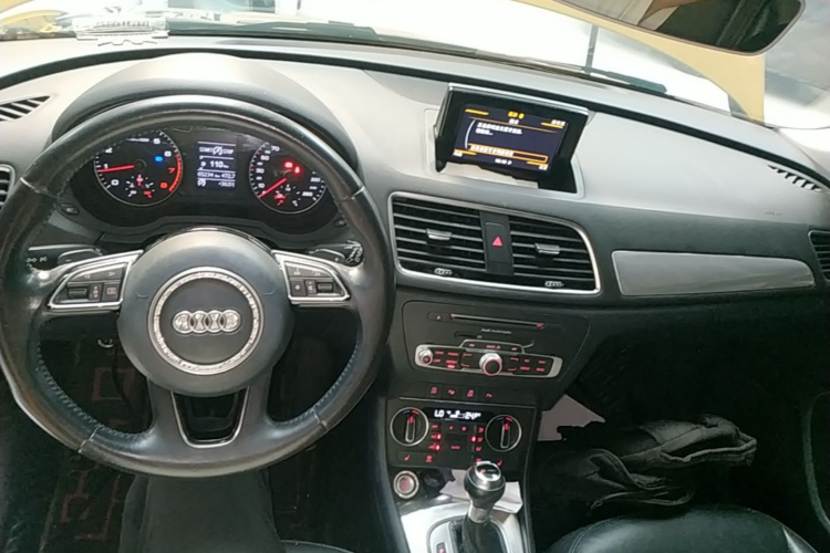 Audi Q3 2016 immagine di auto #10