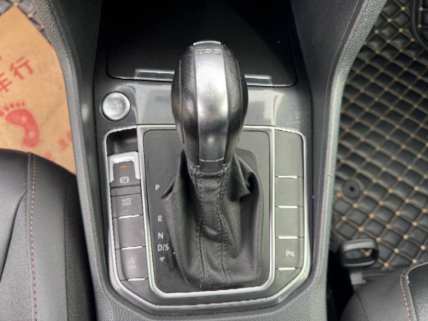 Volkswagen Golf Sportsvan 2017 #11 Volkswagen Golf Sportsvan 2017 car image #11