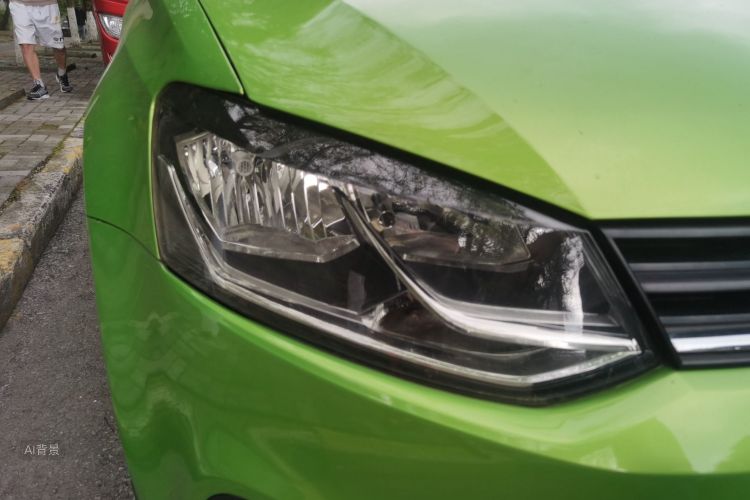 Volkswagen Polo 2015 car image #8