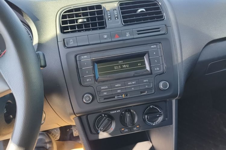 Volkswagen Polo 2019 #17 Volkswagen Polo 2019 car image #17