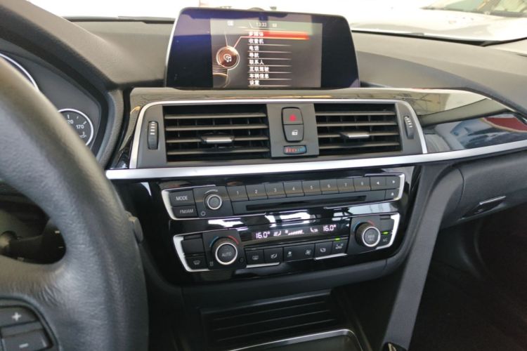 BMW 3 Series 2016 car image #13