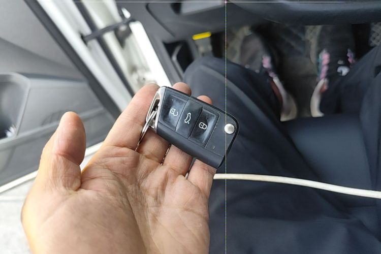 Volkswagen Tharu 2021 car image #14