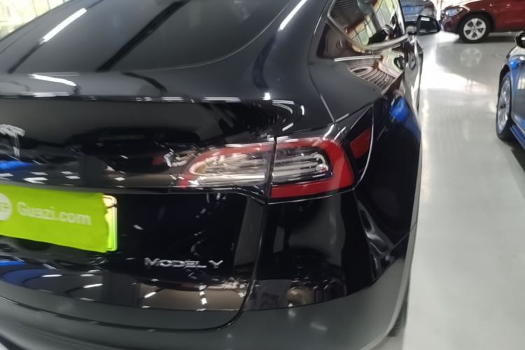 Tesla Model Y 2022 #8 Tesla Model Y 2022 immagine di auto #8
