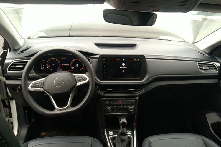 Volkswagen Tharu 2025 #10 Volkswagen Tharu 2025 immagine di auto #10