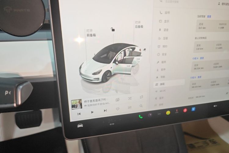 Tesla Model 3 2022 #13 Tesla Model 3 2022 car image #13