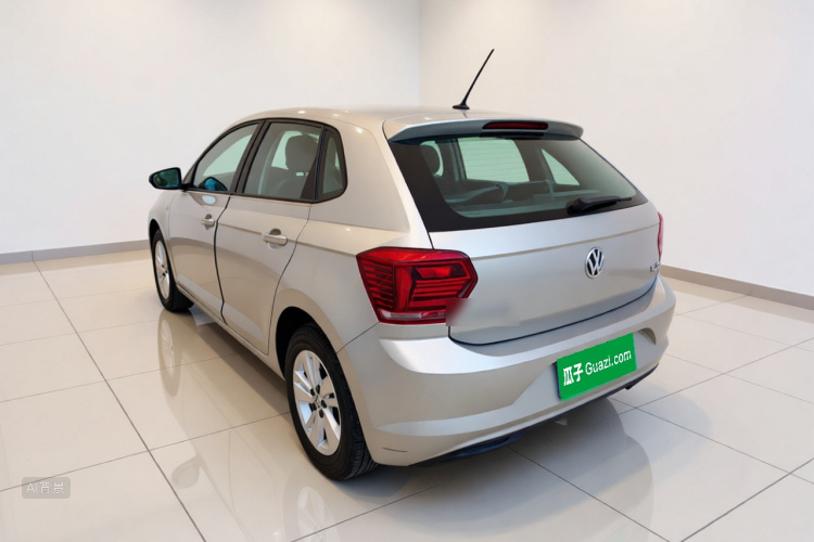 Volkswagen Polo 2020 car image #5