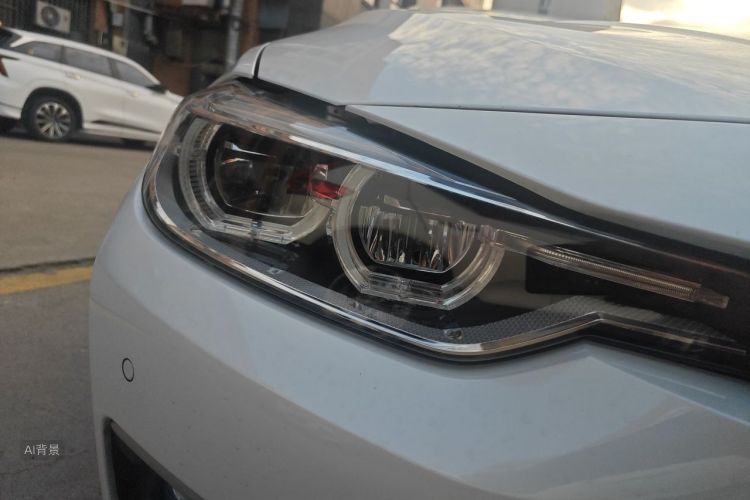 BMW 3 Series 2018 car image #8