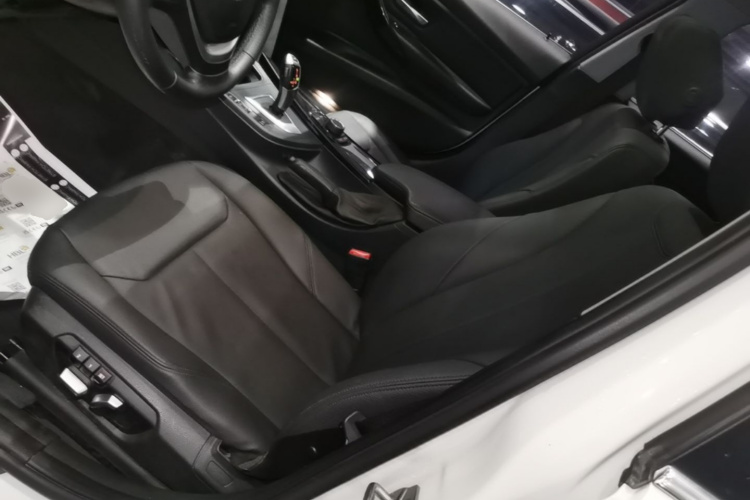 BMW 3 Series 2016 #15 BMW 3 Series 2016 immagine di auto #15