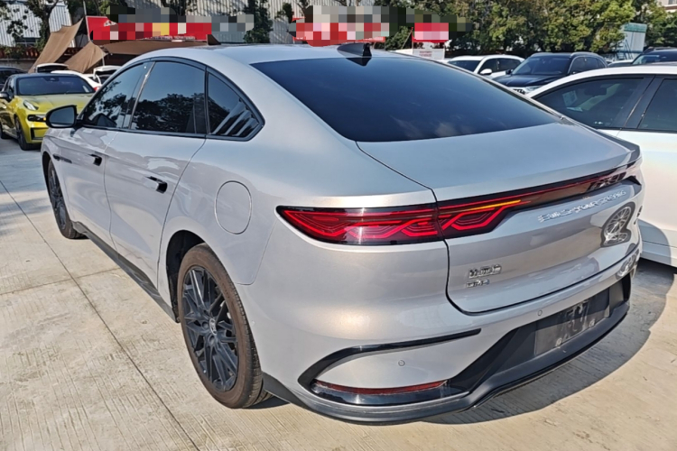 BYD Han 2025 car image #5