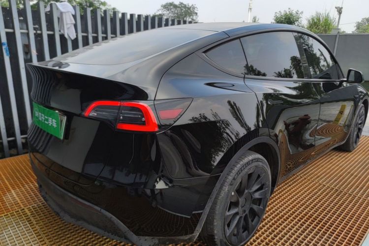 Tesla Model Y 2021 #7 Tesla Model Y 2021 car image #7