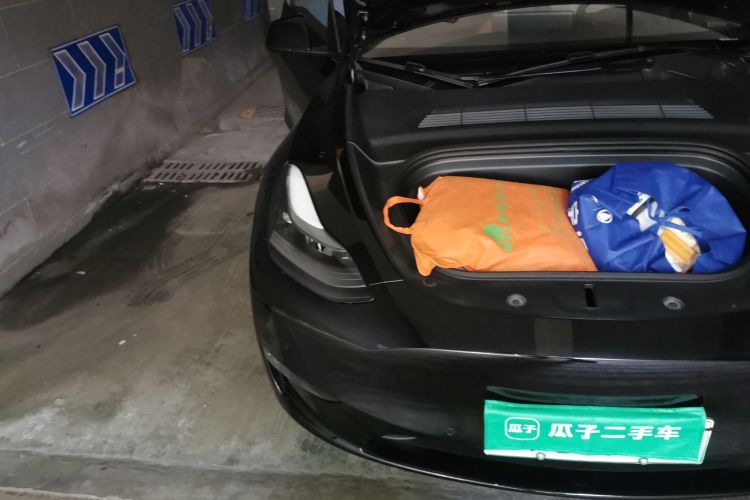 Tesla Model Y 2023 #8 Tesla Model Y 2023 car image #8