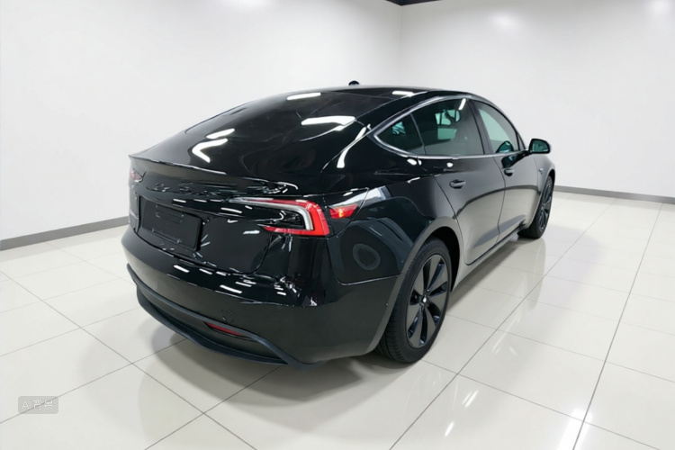 Tesla Model 3 2023 #7 Tesla Model 3 2023 car image #7
