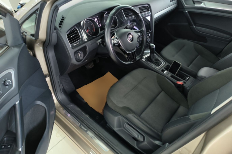 Volkswagen Golf 2020 #16 Volkswagen Golf 2020 car image #16