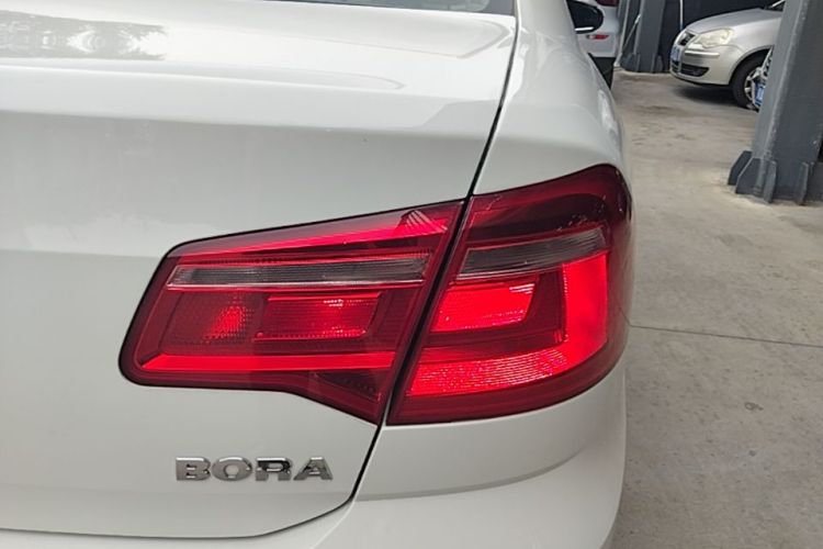 Volkswagen Bora 2015 #8 Volkswagen Bora 2015 car image #8