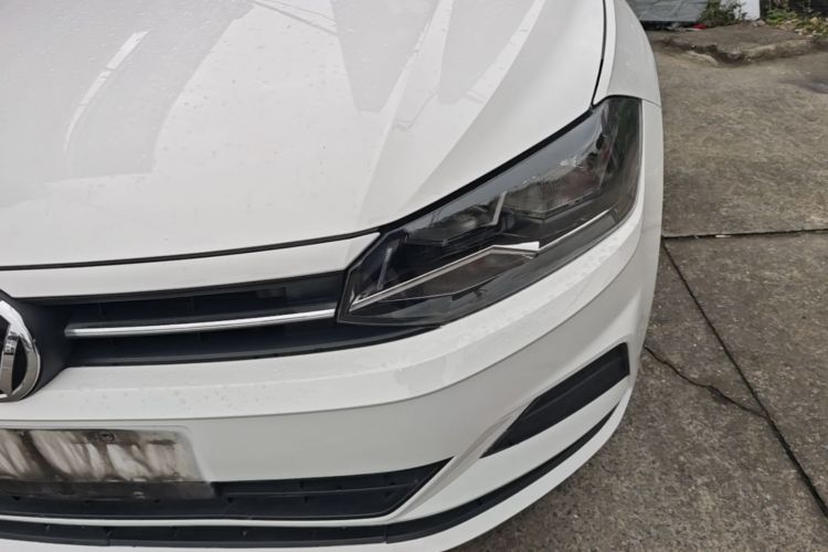 Volkswagen Polo 2020 car image #23