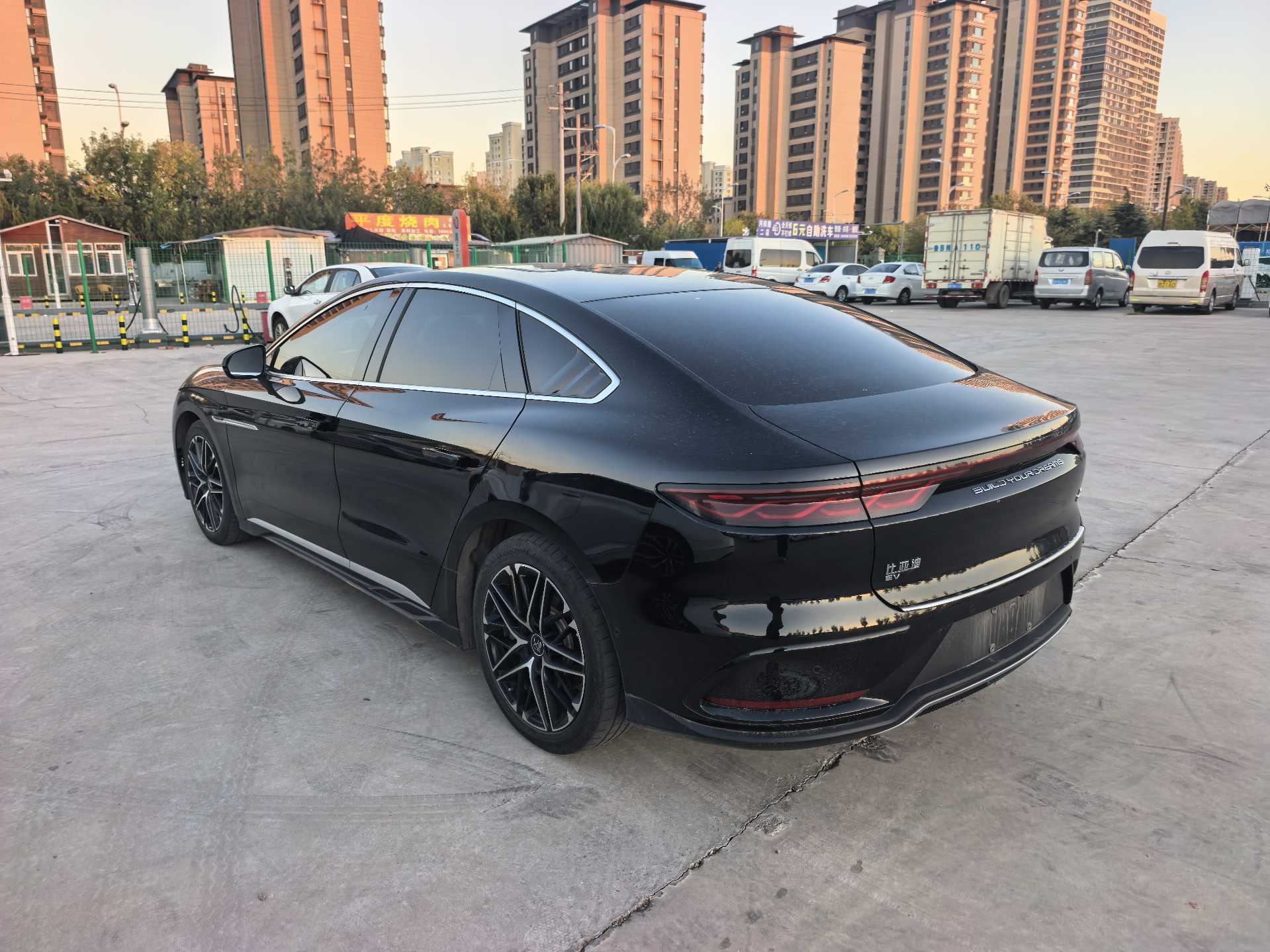 BYD Han 2025 #6 BYD Han 2025 image de voiture #6