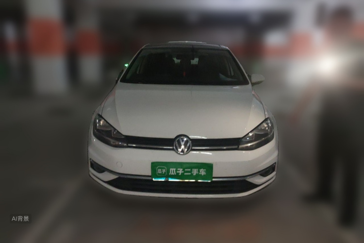 Volkswagen Golf 2018 car image #3