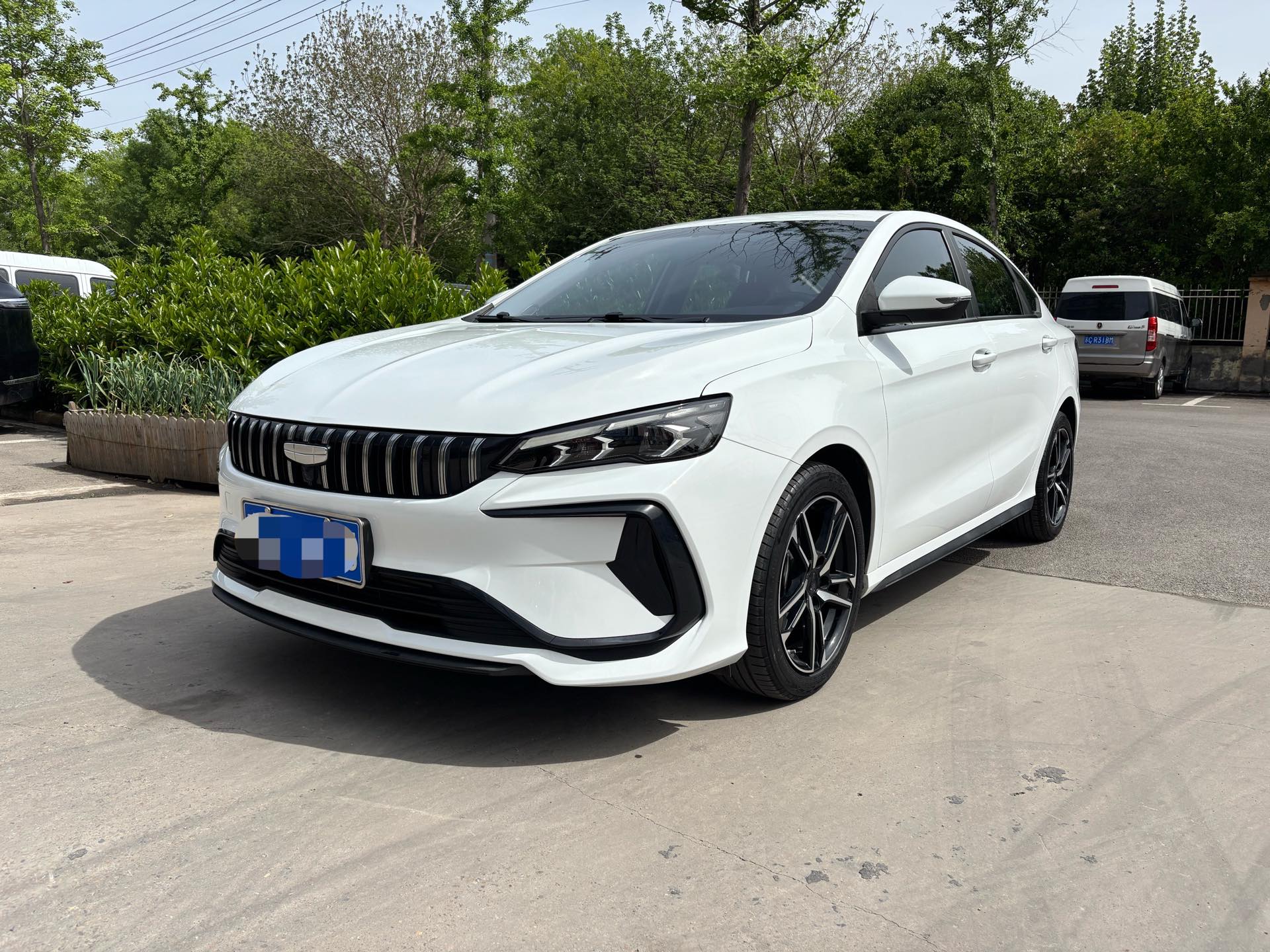 GEELY Binray 2023 immagine di auto 