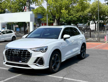 Audi Q3 2021 Audi Q3 2021 immagine di auto