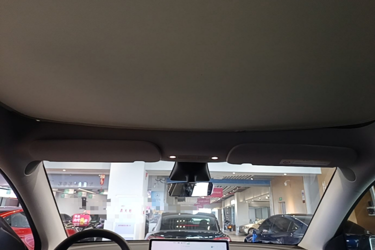 Tesla Model Y 2023 #18 Tesla Model Y 2023 immagine di auto #18