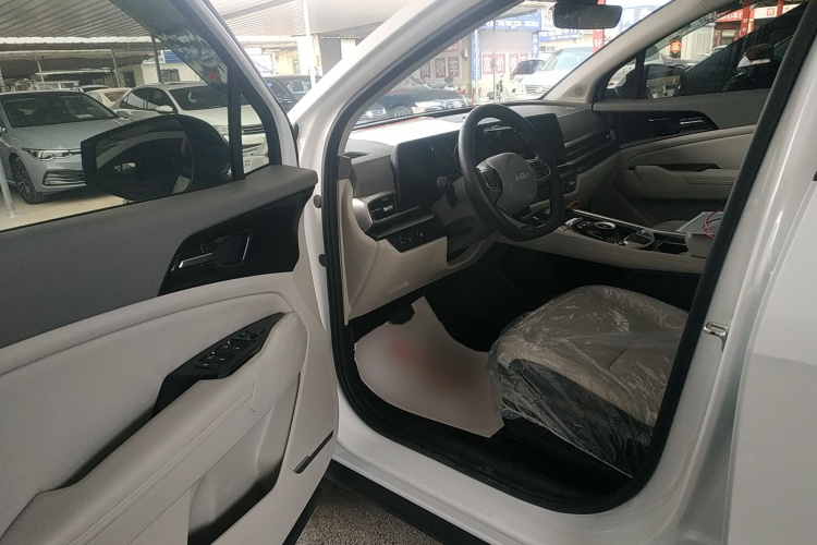 起亚 狮铂拓界 2022 汽车图片 #16