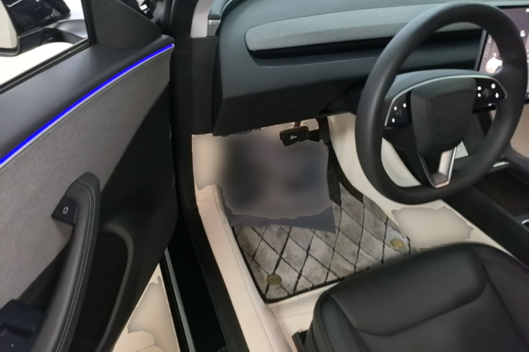 Tesla Model 3 2024 #16 Tesla Model 3 2024 car image #16
