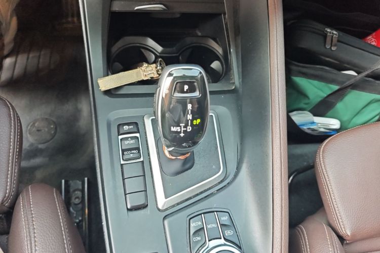 BMW X1 2022 #14 BMW X1 2022 صورة سيارة #14