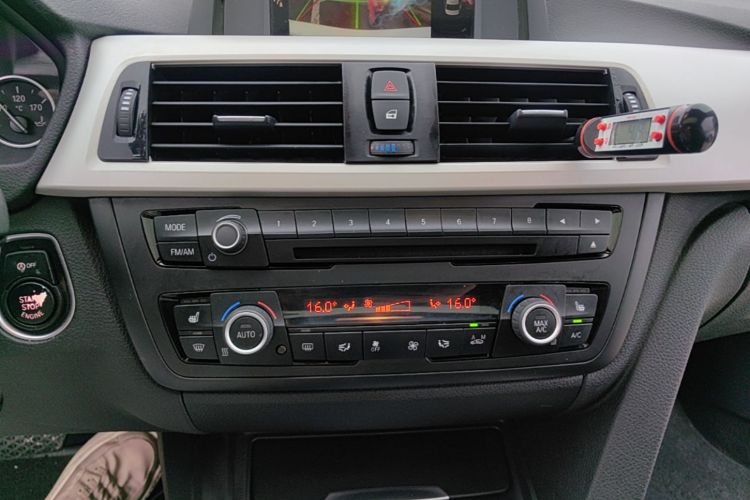 BMW 3 Series 2015 #13 BMW 3 Series 2015 car image #13