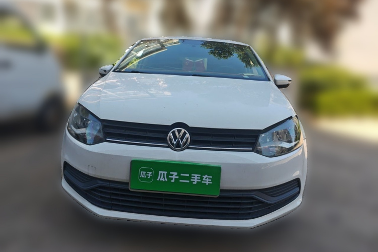 Volkswagen Polo 2016 car image #3