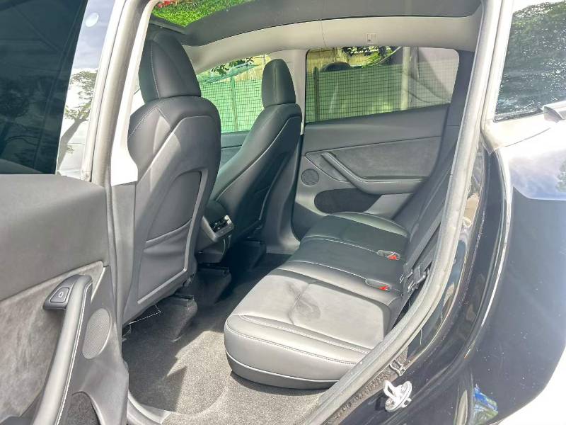 Tesla Model Y 2022 #8 Tesla Model Y 2022 car image #8