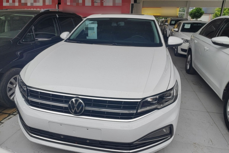 Volkswagen Bora 2022 car image #3