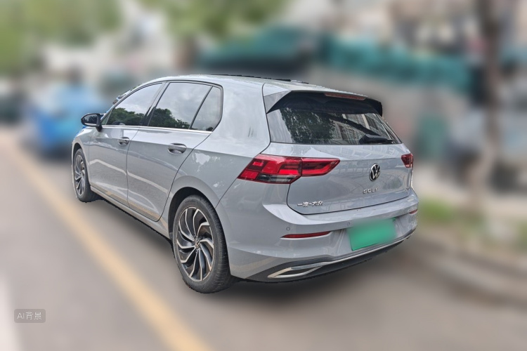 Volkswagen Golf 2022 car image #5
