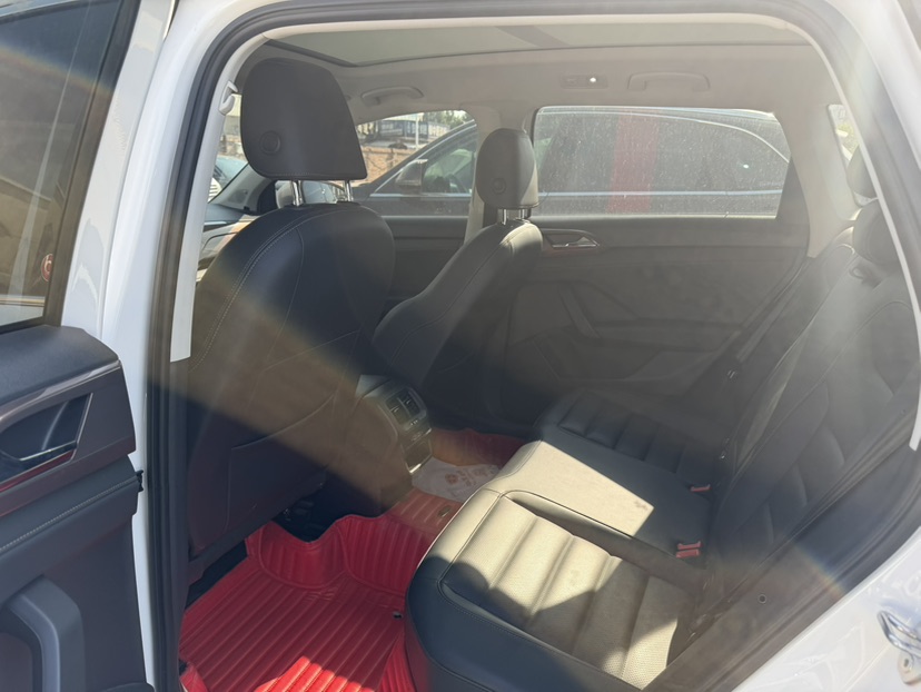 Volkswagen Tharu 2019 #6 Volkswagen Tharu 2019 car image #6