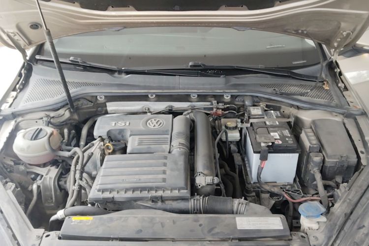 Volkswagen Golf 2018 car image #20
