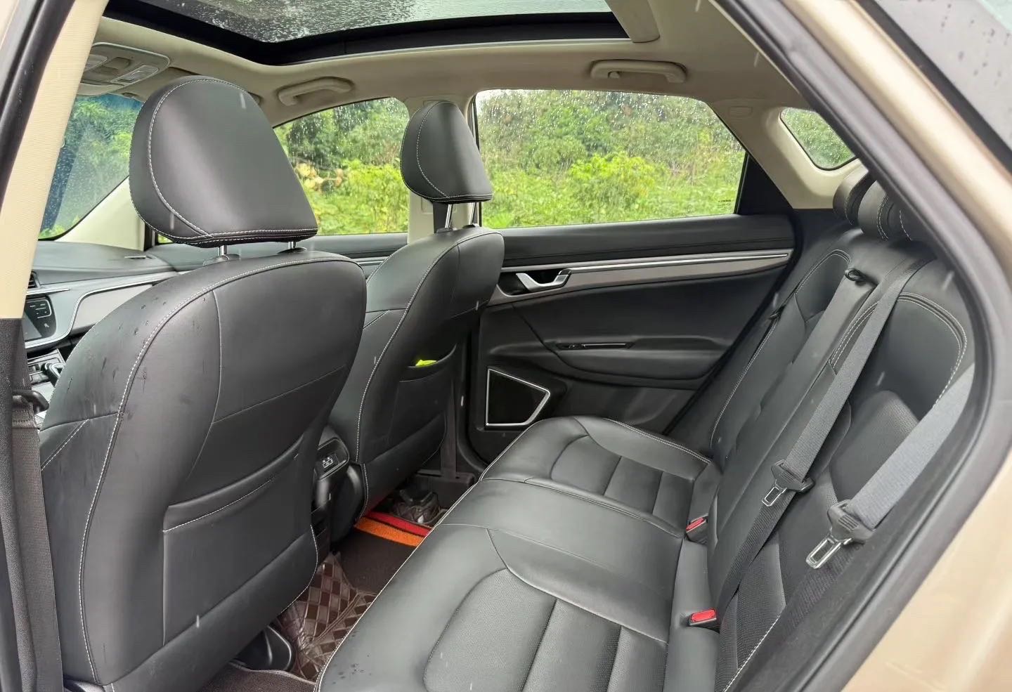 GEELY Emgrand GS 2018 car image #5