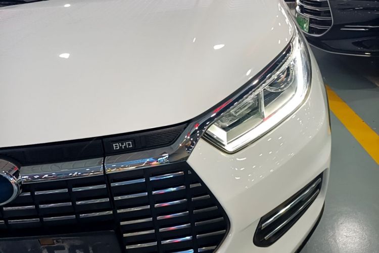 BYD Yuan New Energy 2018 #23 BYD Yuan New Energy 2018 car image #23
