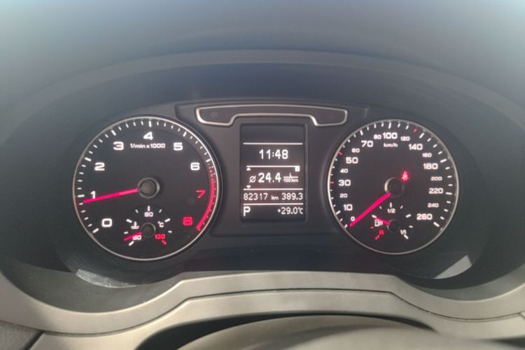 Audi Q3 2015 #12 Audi Q3 2015 car image #12