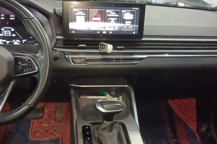 GEELY Emgrand 2022 car image #13