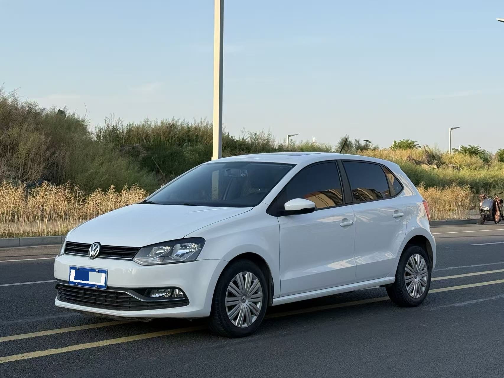 Volkswagen Polo 2018 Volkswagen Polo 2018 car image