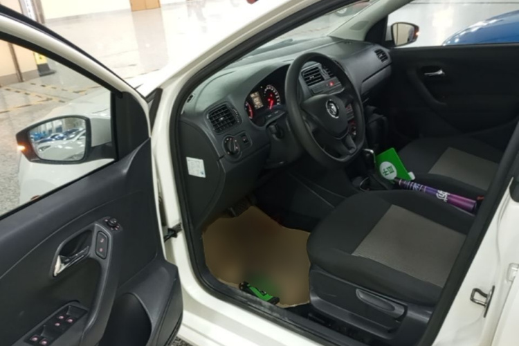 Volkswagen Polo 2016 #16 Volkswagen Polo 2016 car image #16
