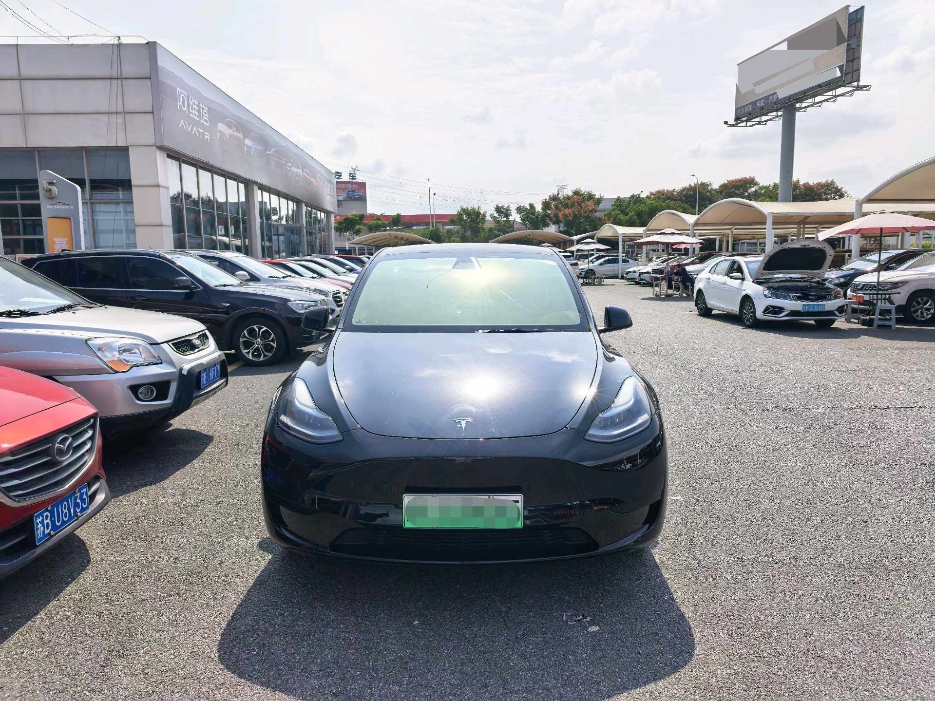 Tesla Model Y 2022 #2 Tesla Model Y 2022 car image #2