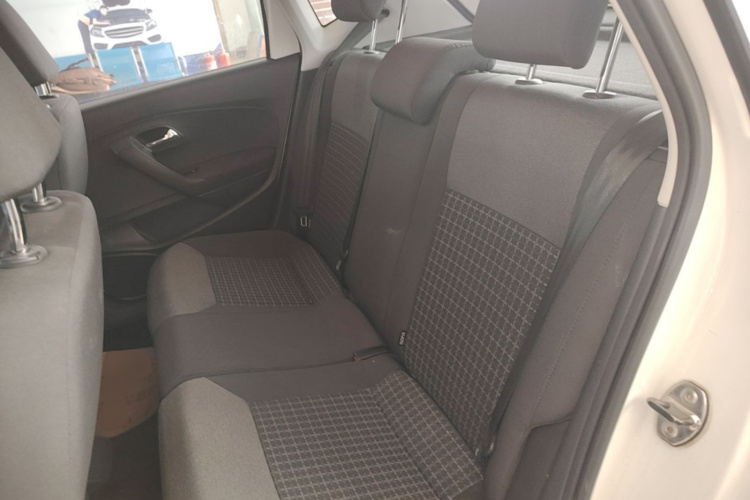 Volkswagen Polo 2018 #17 Volkswagen Polo 2018 car image #17
