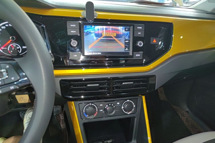 Volkswagen Polo 2019 #13 Volkswagen Polo 2019 car image #13
