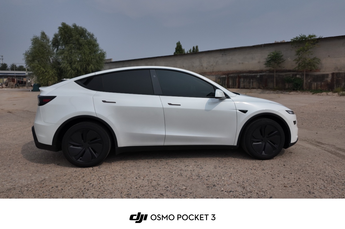 Tesla Model Y 2026 #5 Tesla Model Y 2026 car image #5