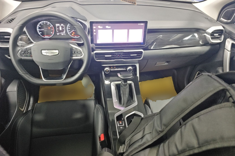 GEELY Coolray 2025 car image #10
