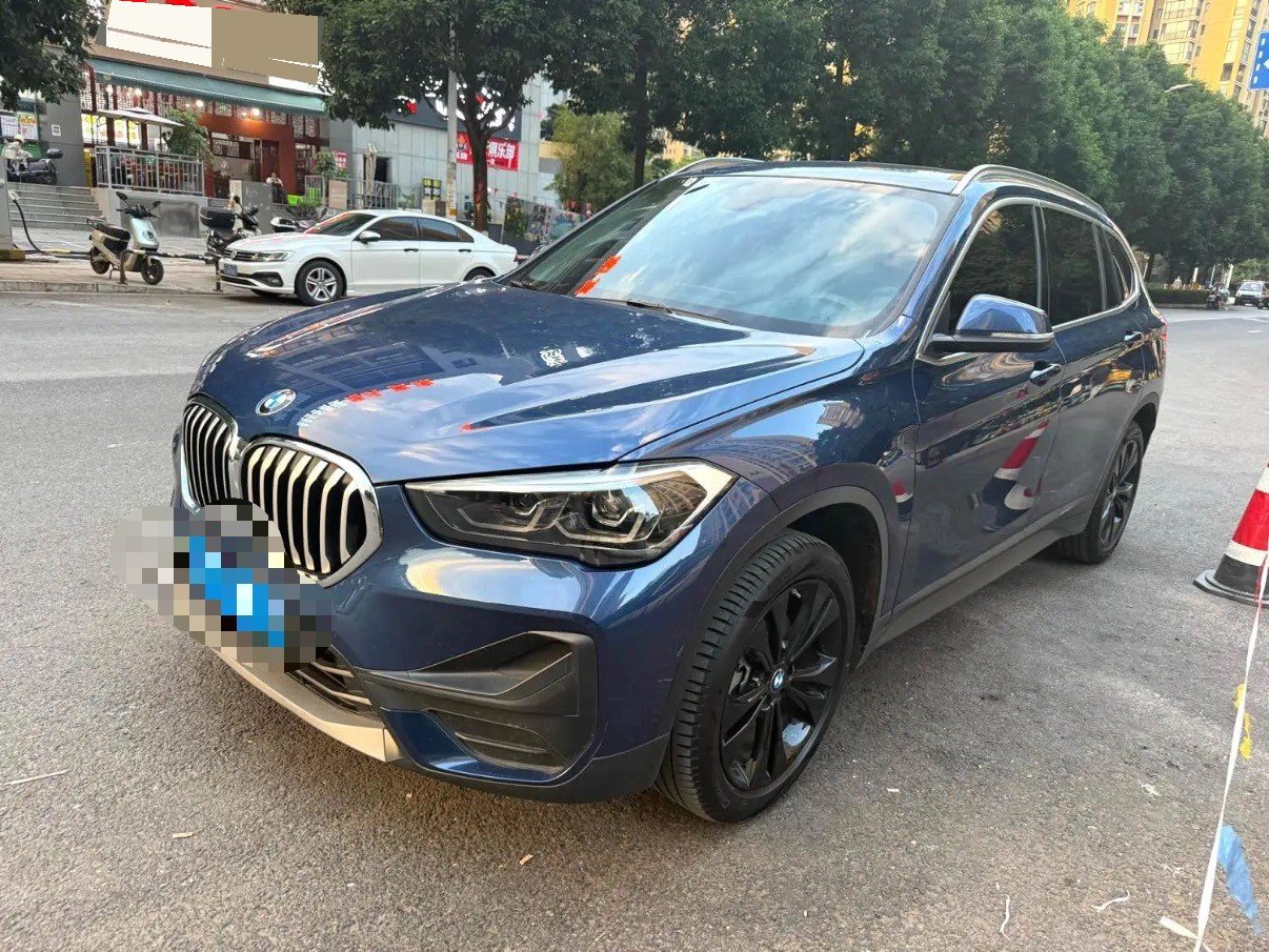BMW X1 2021 BMW X1 2021 car image