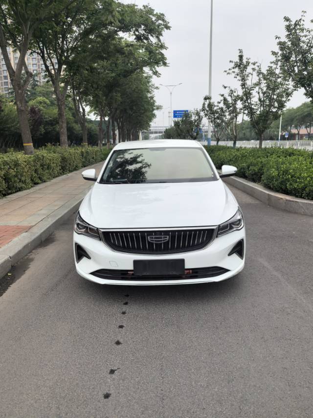 GEELY Emgrand 2023 image de voiture #2