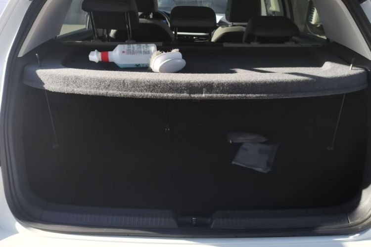 Volkswagen Golf 2024 car image #19