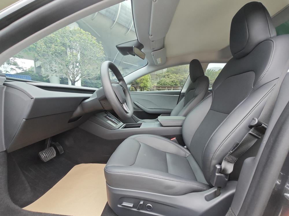 Tesla Model 3 2024 car image #14
